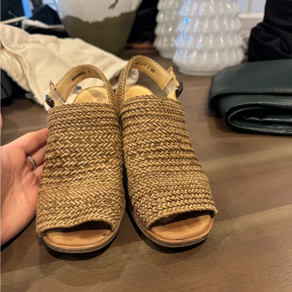 PAUL GREEN LOVELY WOVEN SANDAL - Picture 13 of 13